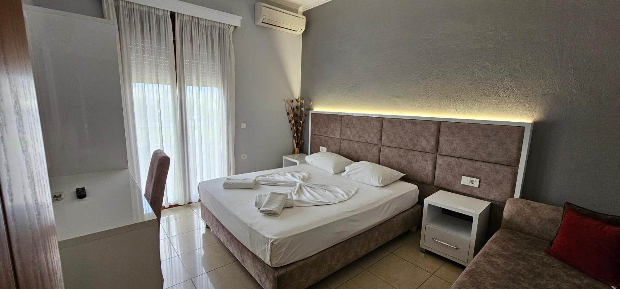 Hotel Kolla Dervisciani Extérieur photo