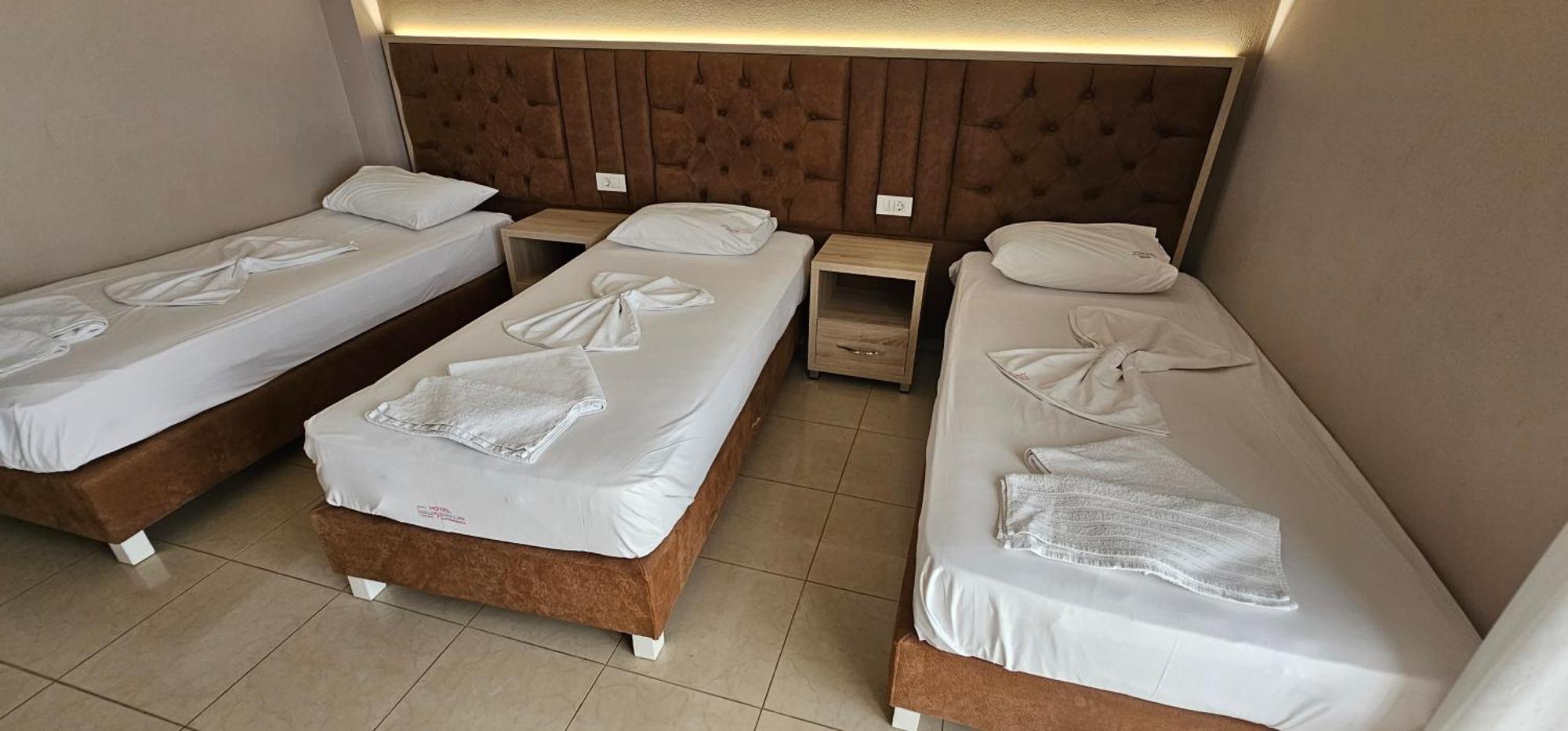 Hotel Kolla Dervisciani Extérieur photo