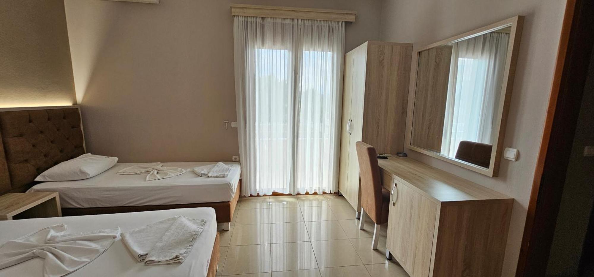 Hotel Kolla Dervisciani Extérieur photo